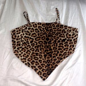 Crop top (tied on the back)